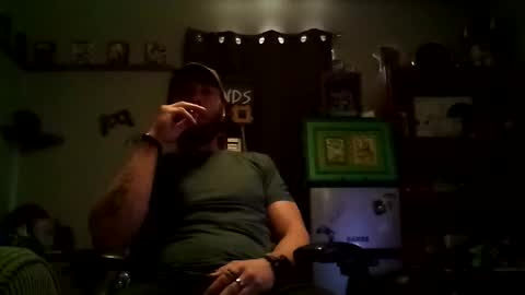 Snapshot of number1dad_ chatting on 01/03/25, 08:01 Awwwww Hey Sweetie Pies. Welcome To The Sweetie Pie Lounge. Enjoy The Dad-Cast. SweetCorny Fun-loving Dad Talk. online show from 01/03/25, 08:01