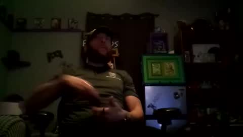 Snapshot of number1dad_ chatting on 02/17/25, 11:20 Awwwww Hey Sweetie Pies. Welcome To The Sweetie Pie Lounge. Enjoy The Dad-Cast. SweetCorny Fun-loving Dad Talk. online show from 02/17/25, 11:20