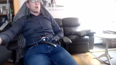 nursefan online show from 10/17/25, 11:24