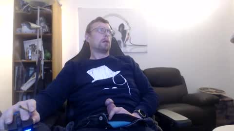 nursefan online show from 11/17/25, 05:41