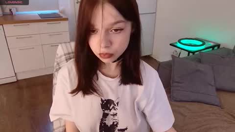 nya_babe online show from 10/26/25, 04:24