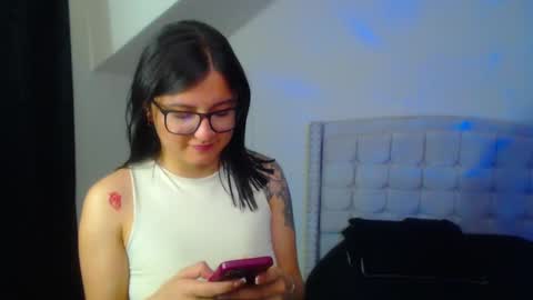 Snapshot of nyahmackenzie chatting on 02/26/25, 05:17 NyahMackenzie online show from 02/26/25, 05:17