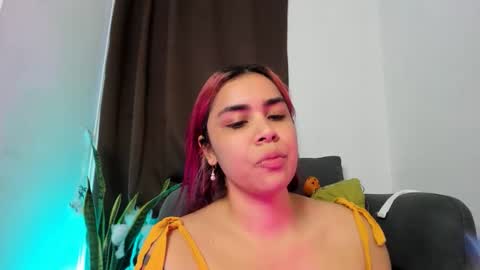 Nia online show from 10/20/25, 10:43