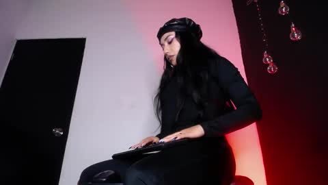 nyx1126 online show from 01/15/25, 06:40