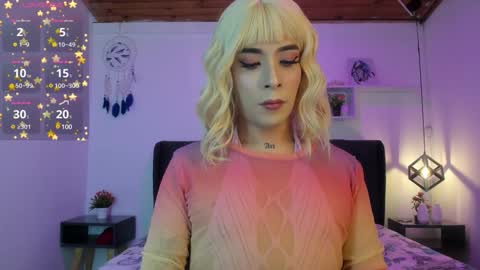 Snapshot of nyx__blackwood chatting on 01/14/25, 12:43 nyx__blackwood online show from 01/14/25, 12:43