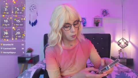 Snapshot of nyx__blackwood chatting on 01/14/25, 06:56 nyx__blackwood online show from 01/14/25, 06:56
