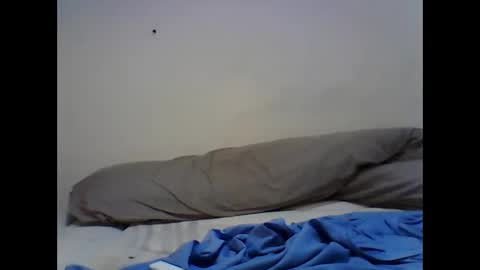 Snapshot of obbedient chatting on 03/10/25, 01:01 obbedient online show from 03/10/25, 01:01