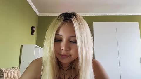 Ash online show from 09/29/25, 01:11