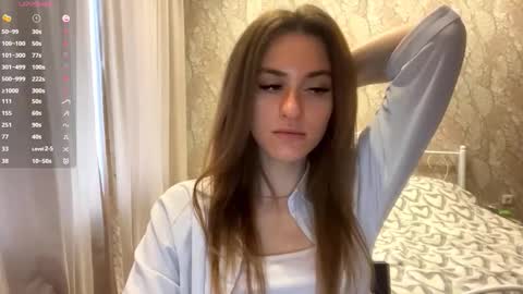 Mia online show from 10/23/25, 09:19