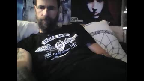 Snapshot of oedipe666 chatting on 12/27/24, 01:39 oedipe666cam online show from 12/27/24, 01:39