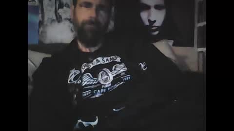 Snapshot of oedipe666 chatting on 01/06/25, 05:16 oedipe666cam online show from 01/06/25, 05:16