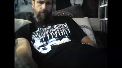 Snapshot of oedipe666 chatting on 01/16/25, 02:41 oedipe666cam online show from 01/16/25, 02:41