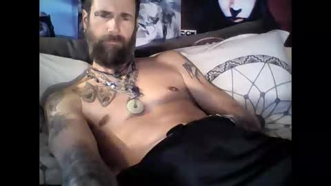 Snapshot of oedipe666 chatting on 01/23/25, 03:22 oedipe666cam online show from 01/23/25, 03:22