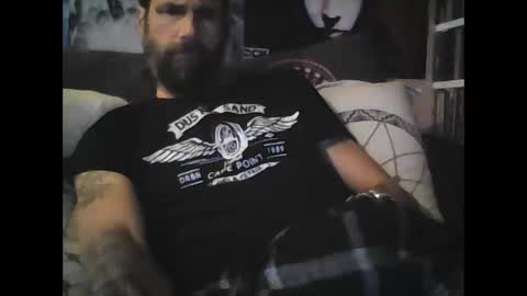 Snapshot of oedipe666 chatting on 01/31/25, 04:06 oedipe666cam online show from 01/31/25, 04:06