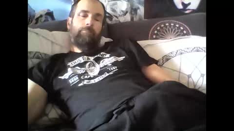 Snapshot of oedipe666 chatting on 03/06/25, 01:46 oedipe666cam online show from 03/06/25, 01:46