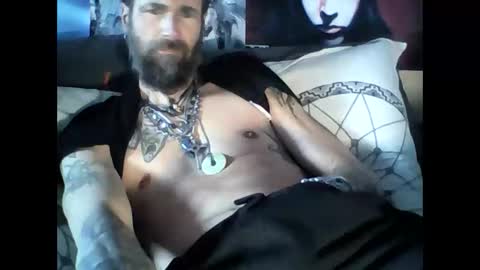 Snapshot of oedipe666 chatting on 03/12/25, 03:51 oedipe666cam online show from 03/12/25, 03:51