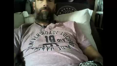 Snapshot of oedipe666 chatting on 09/10/25, 01:33 oedipe666cam online show from 09/10/25, 01:33
