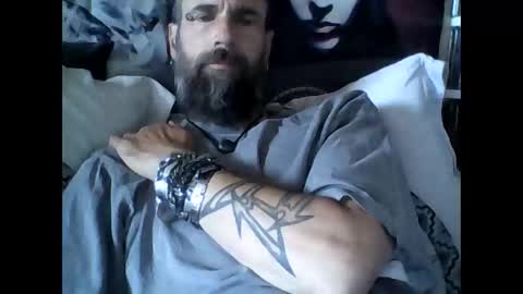 Snapshot of oedipe666 chatting on 09/15/25, 01:11 oedipe666cam online show from 09/15/25, 01:11