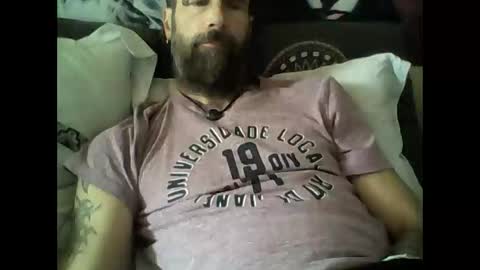 Snapshot of oedipe666 chatting on 09/29/25, 03:17 oedipe666cam online show from 09/29/25, 03:17