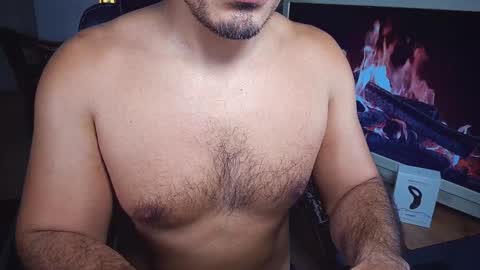 Snapshot of officeman7 chatting on 12/11/24, 08:28 officeman7 online show from 12/11/24, 08:28