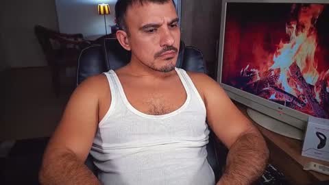 Snapshot of officeman7 chatting on 12/12/24, 09:04 officeman7 online show from 12/12/24, 09:04