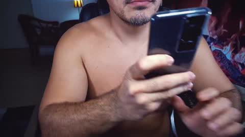 Snapshot of officeman7 chatting on 12/31/24, 07:18 officeman7 online show from 12/31/24, 07:18