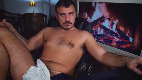 Snapshot of officeman7 chatting on 01/08/25, 08:29 officeman7 online show from 01/08/25, 08:29