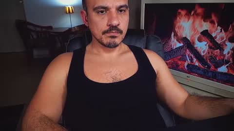 Snapshot of officeman7 chatting on 01/24/25, 06:04 officeman7 online show from 01/24/25, 06:04