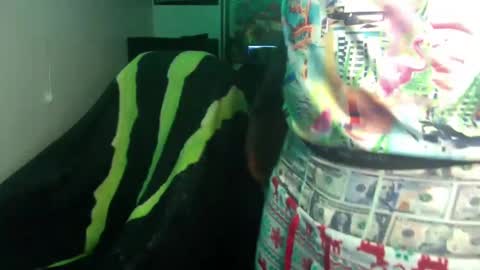 Snapshot of officialmoneyxxx chatting on 12/09/24, 12:30 Money online show from 12/09/24, 12:30