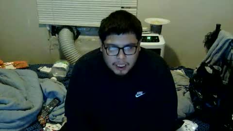 oscar flores online show from 10/16/25, 04:02