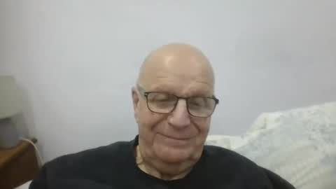 Snapshot of oggi95 chatting on 12/01/24, 07:58 oggi95 online show from 12/01/24, 07:58