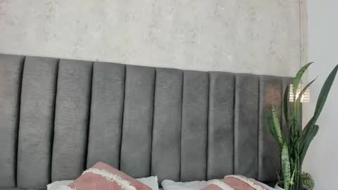 Holly online show from 03/08/25, 07:20