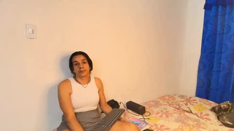 Snapshot of oh_tique chatting on 10/19/25, 06:25 LU online show from 10/19/25, 06:25