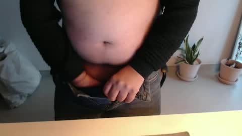 Snapshot of ohfck11 chatting on 12/10/24, 01:22 Chubby Gary online show from 12/10/24, 01:22