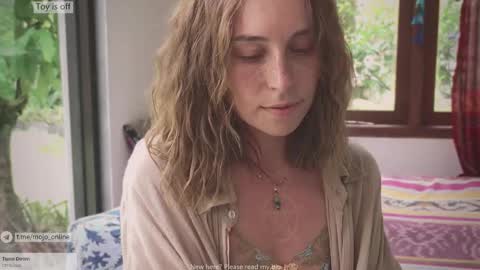 Snapshot of ohmymojo chatting on 11/03/25, 04:14 Mo online show from 11/03/25, 04:14