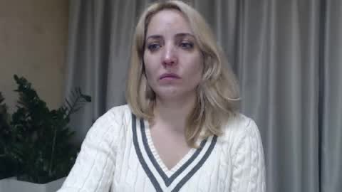 Mari online show from 10/12/25, 08:46