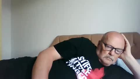 Snapshot of old_fkrr_ chatting on 09/10/25, 12:16 old_fkrr_ online show from 09/10/25, 12:16