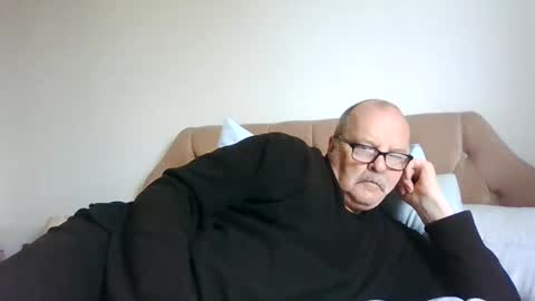 old_fkrr_ online show from 10/09/25, 10:02