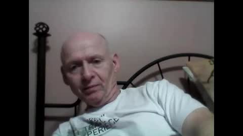 Snapshot of oldbuthorny62 chatting on 01/01/25, 04:29 oldbuthorny62 online show from 01/01/25, 04:29