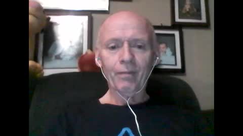 Snapshot of oldbuthorny62 chatting on 01/31/25, 12:50 oldbuthorny62 online show from 01/31/25, 12:50