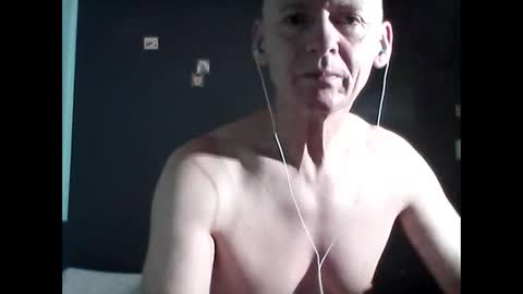 Snapshot of oldbuthorny62 chatting on 02/22/25, 10:52 oldbuthorny62 online show from 02/22/25, 10:52