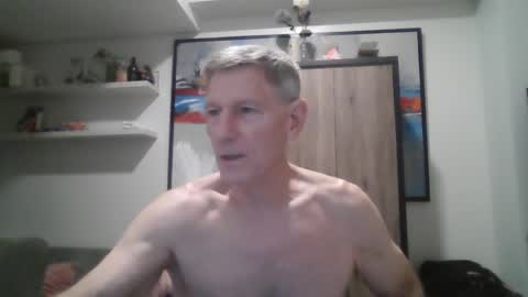 Snapshot of oldgeorge chatting on 09/25/25, 08:51 George online show from 09/25/25, 08:51