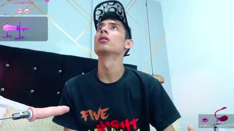 Oliver  Smith online show from 02/01/25, 03:50