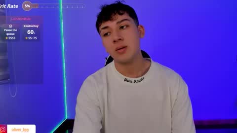 oliveeer online show from 10/17/25, 07:05