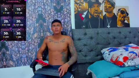 oliver_smith_2 online show from 02/02/25, 05:59