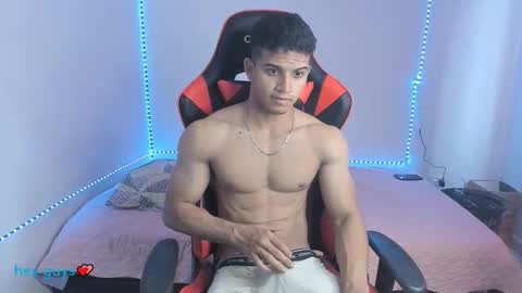 Snapshot of oliver_thompsson chatting on 12/02/24, 12:51 oliver thompsson online show from 12/02/24, 12:51