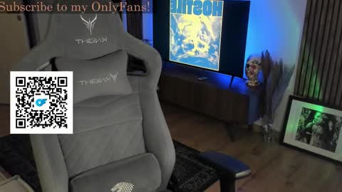 Snapshot of oliverrgroove chatting on 11/03/25, 04:14 oliverrgroove online show from 11/03/25, 04:14