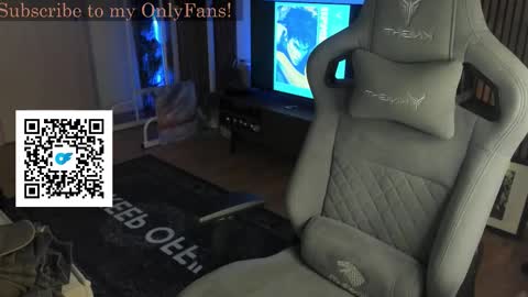 Snapshot of oliverrgroove chatting on 11/10/25, 02:38 oliverrgroove online show from 11/10/25, 02:38