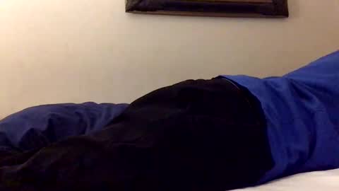 Snapshot of olivertwist1273 chatting on 12/22/24, 04:17 olivertwist1273 online show from 12/22/24, 04:17