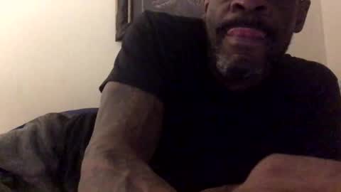 Snapshot of olivertwist1273 chatting on 01/06/25, 04:36 olivertwist1273 online show from 01/06/25, 04:36